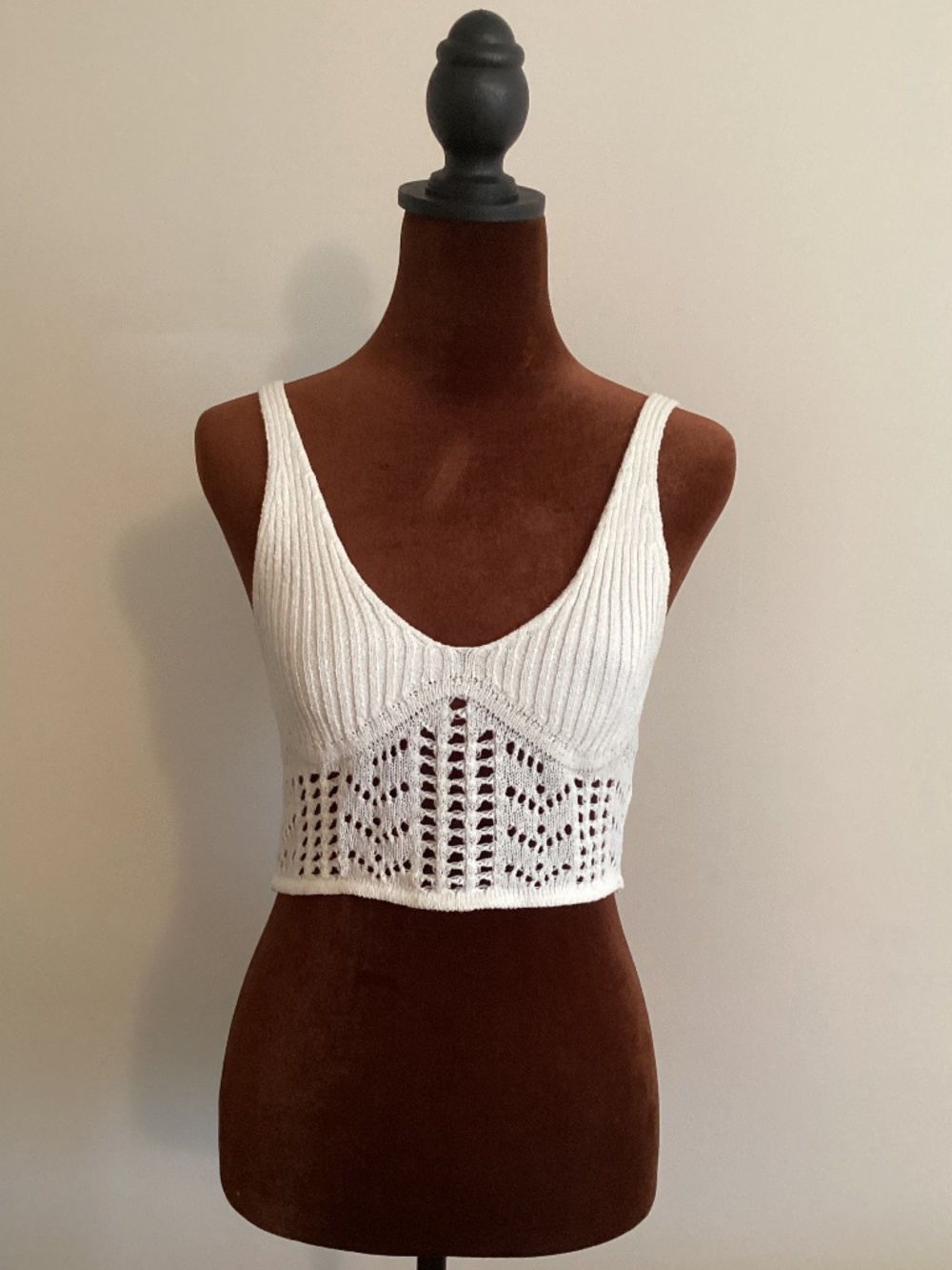 Eyelet crochet knit crop top